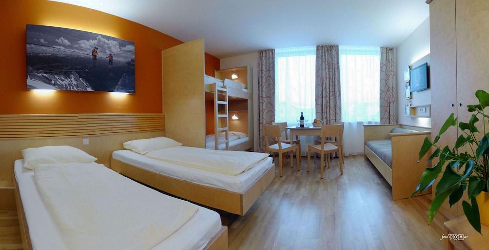 Jufa Hotel Шладмінг Екстер'єр фото